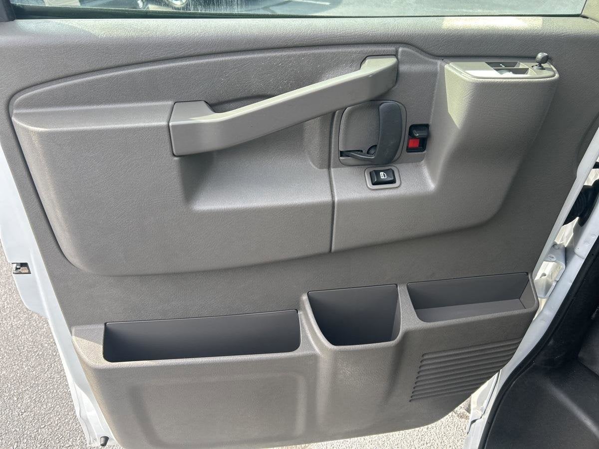 2022 Chevrolet Express 2500 Work Van Cargo