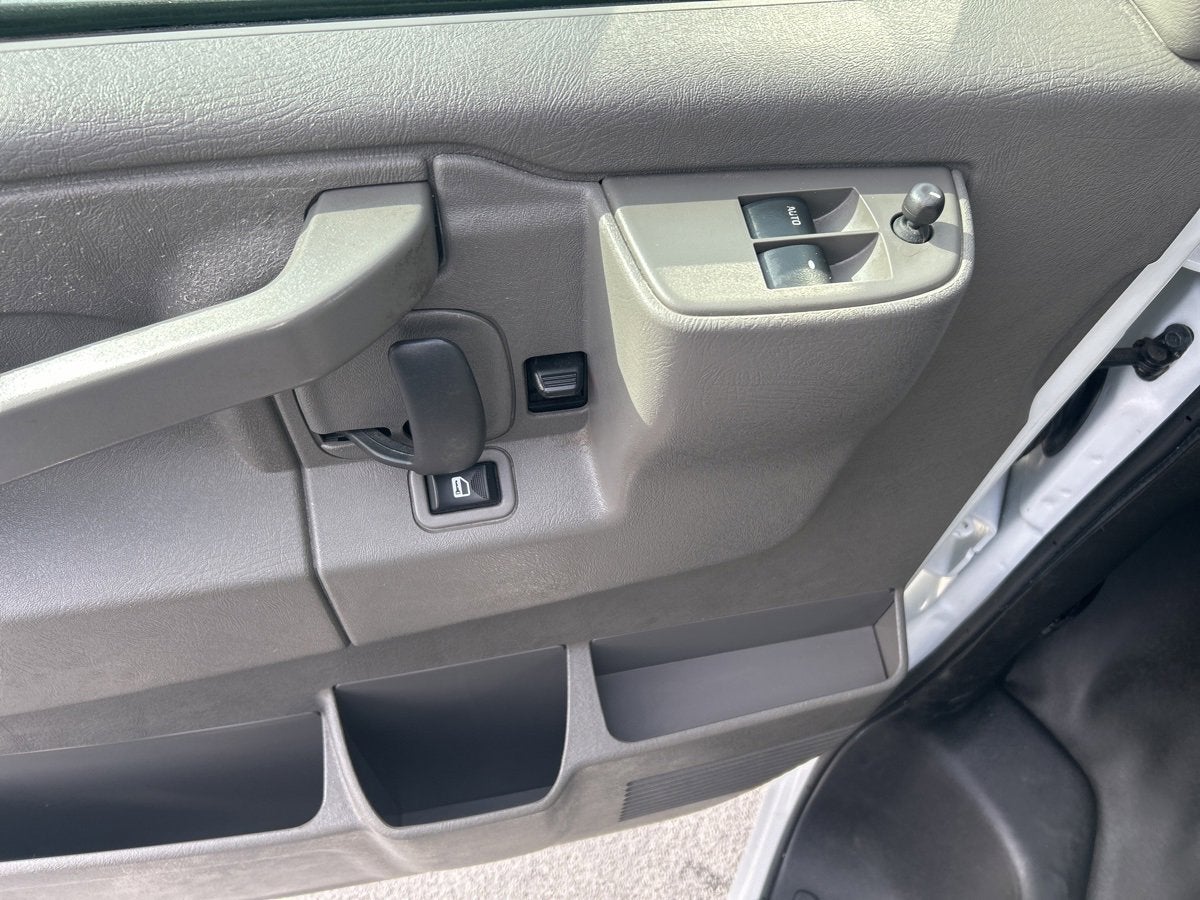 2022 Chevrolet Express 2500 Work Van Cargo