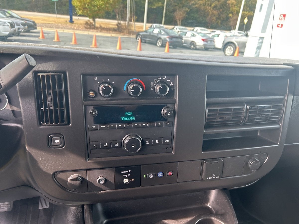 2022 Chevrolet Express 2500 Work Van Cargo