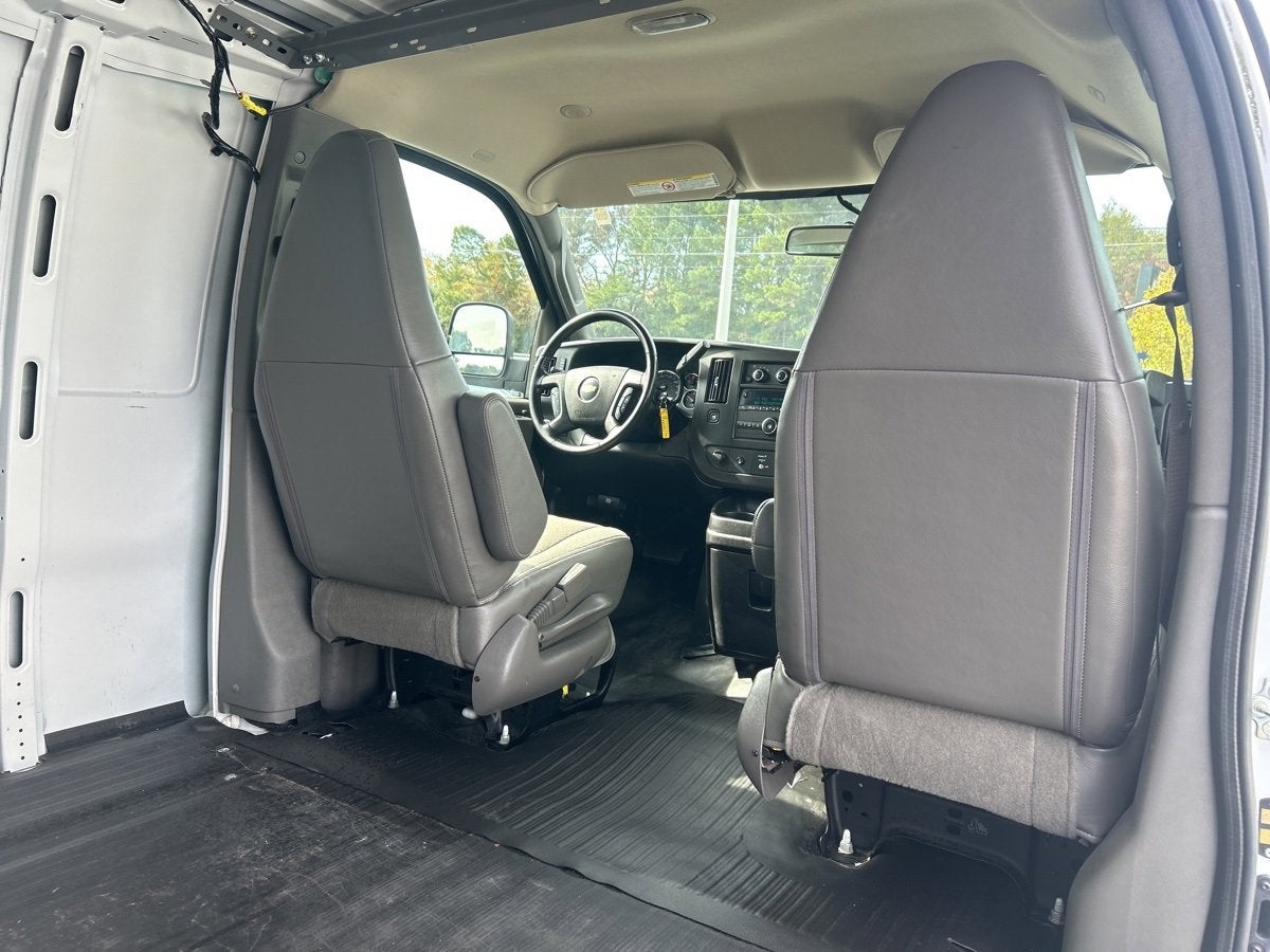 2022 Chevrolet Express 2500 Work Van Cargo