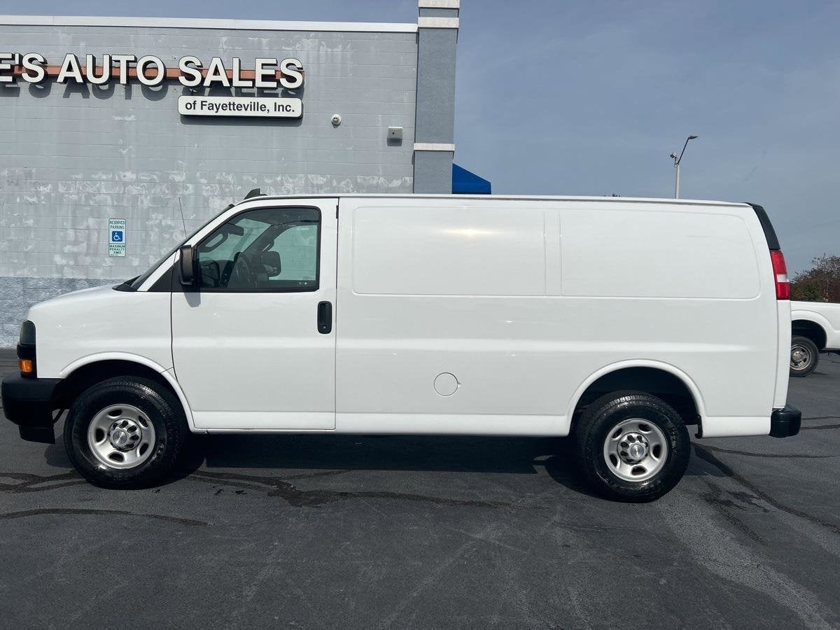 2022 Chevrolet Express 2500 Work Van Cargo
