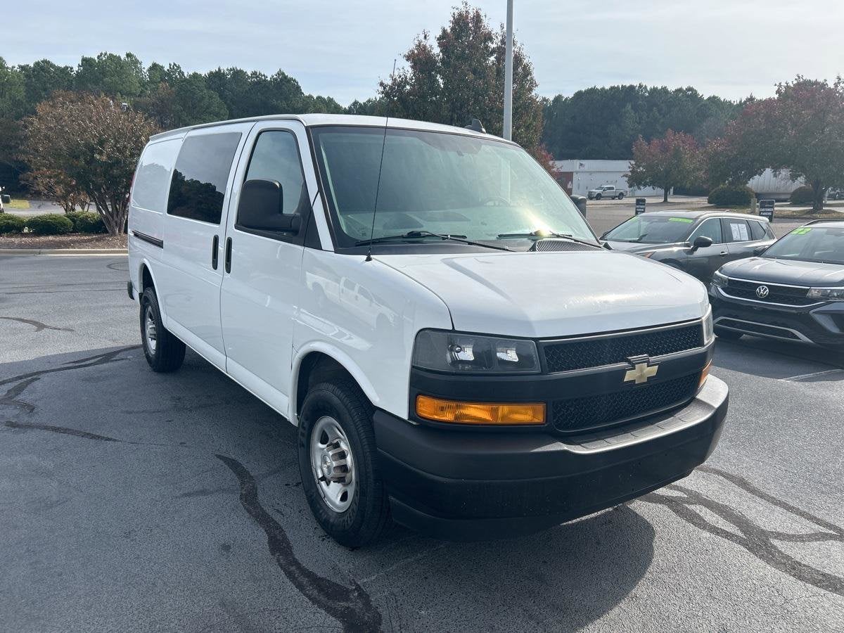 2022 Chevrolet Express 2500 Work Van Cargo