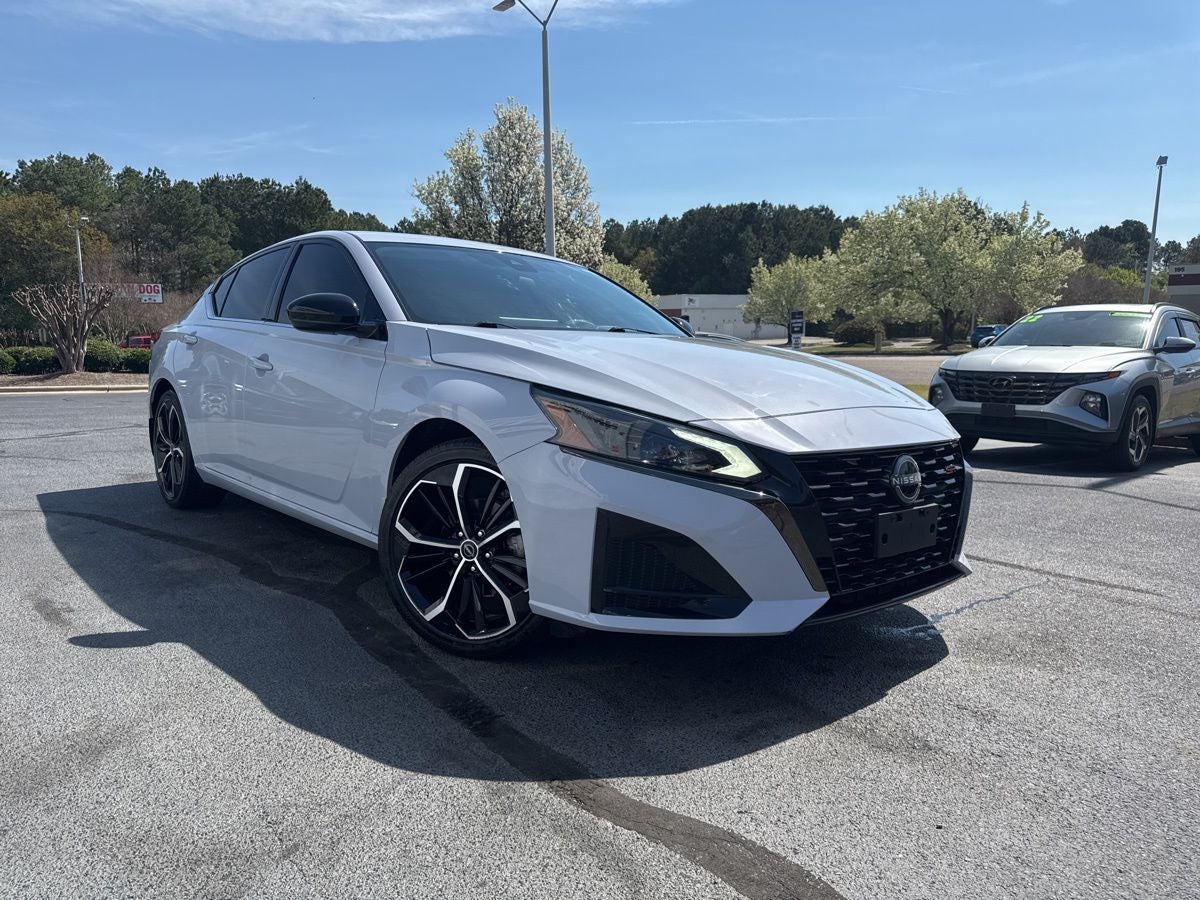 2023 Nissan Altima 2.5 SR
