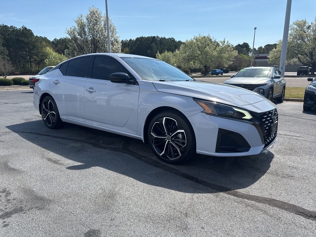 2023 Nissan Altima 2.5 SR