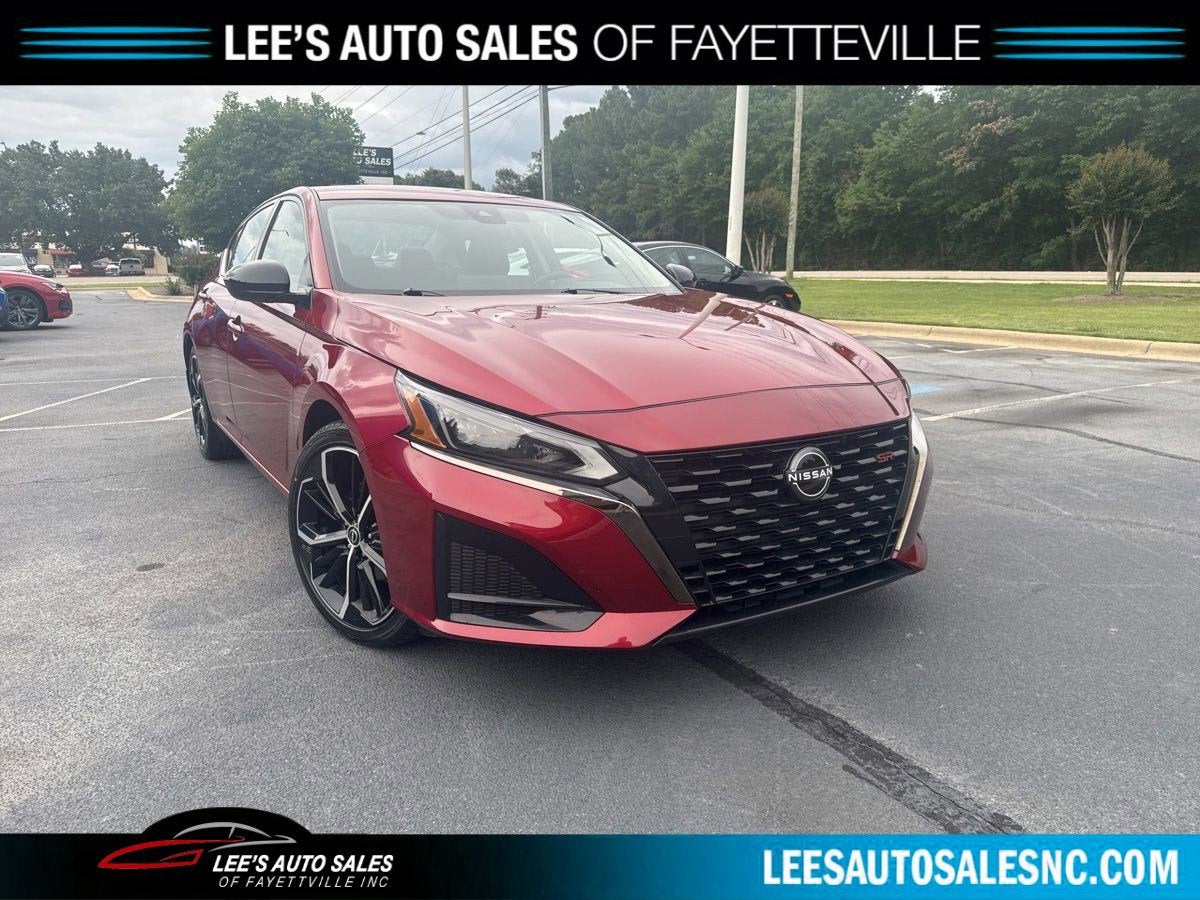 2023 Nissan Altima 2.5 SR
