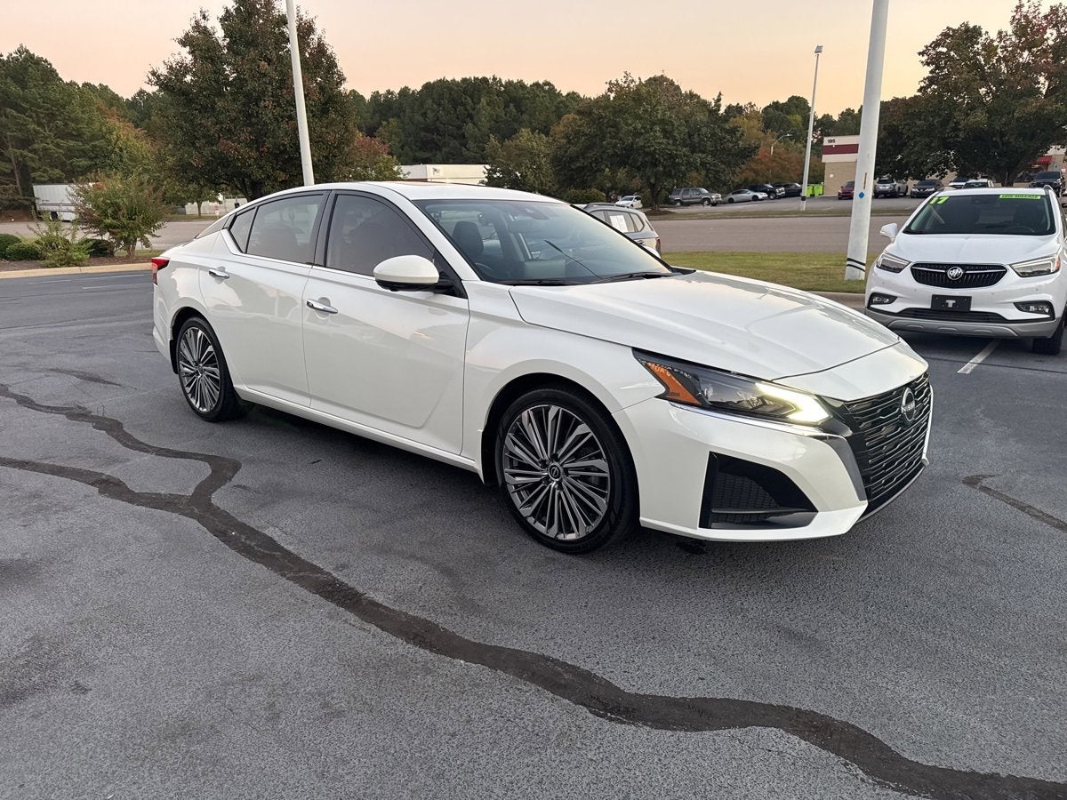 2023 Nissan Altima 2.5 SL