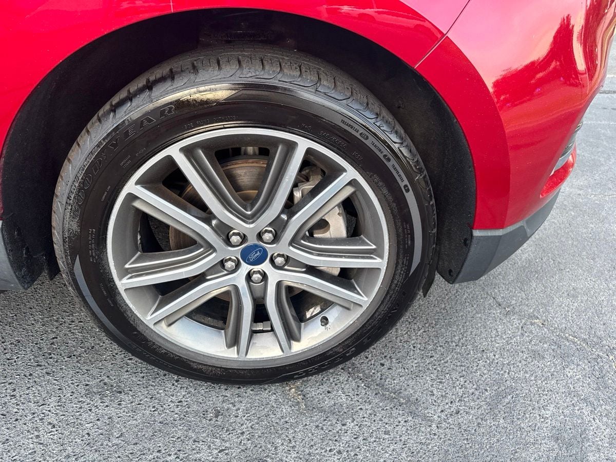 2021 Ford Edge Titanium