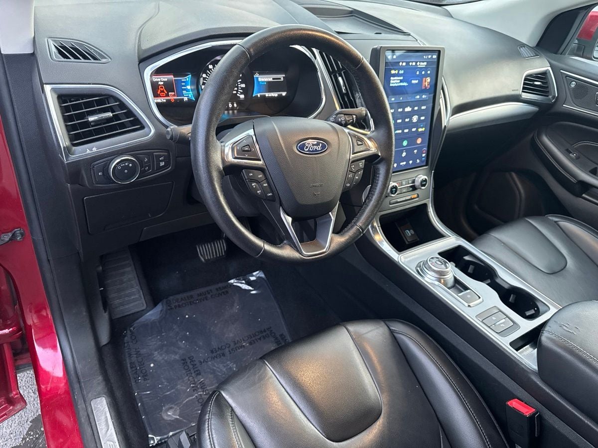 2021 Ford Edge Titanium