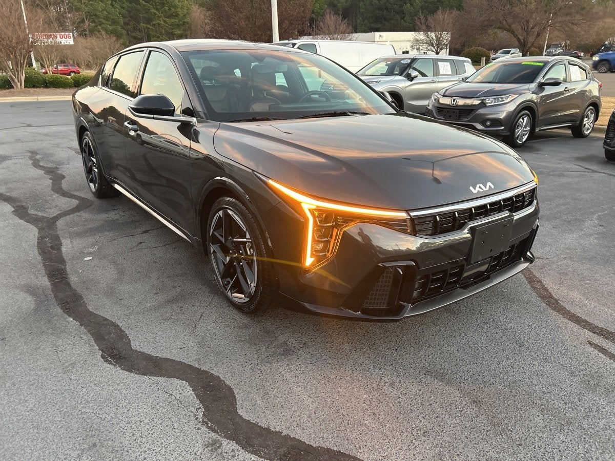 2025 Kia K4 GT-Line