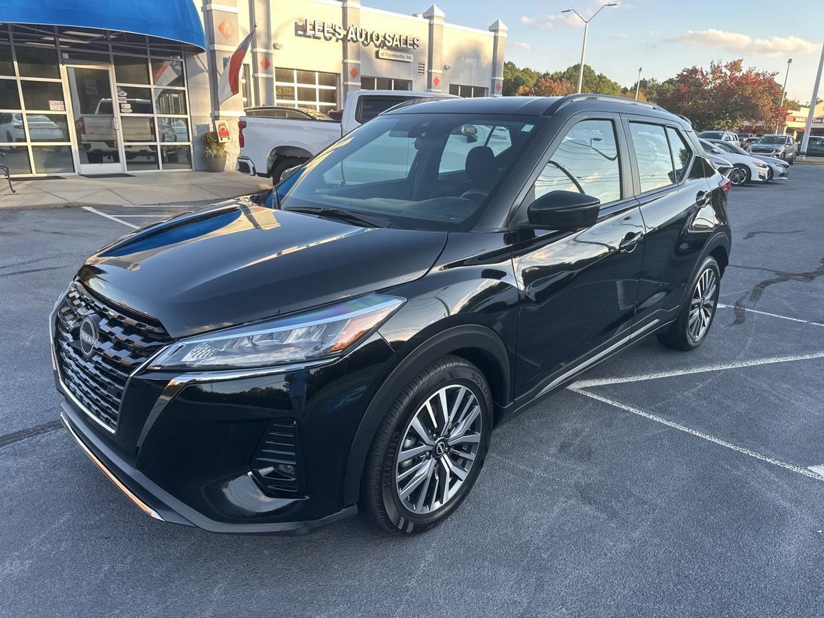 2024 Nissan Kicks SR