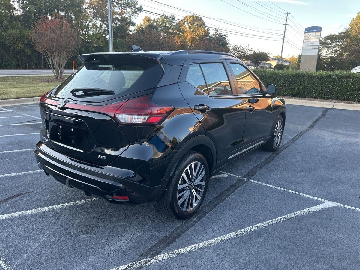 2024 Nissan Kicks SR