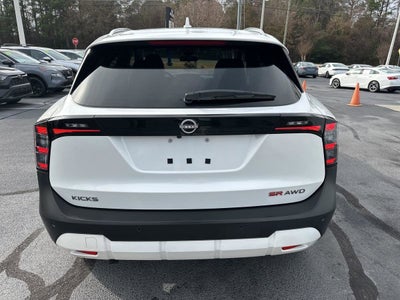 2025 Nissan Kicks SR