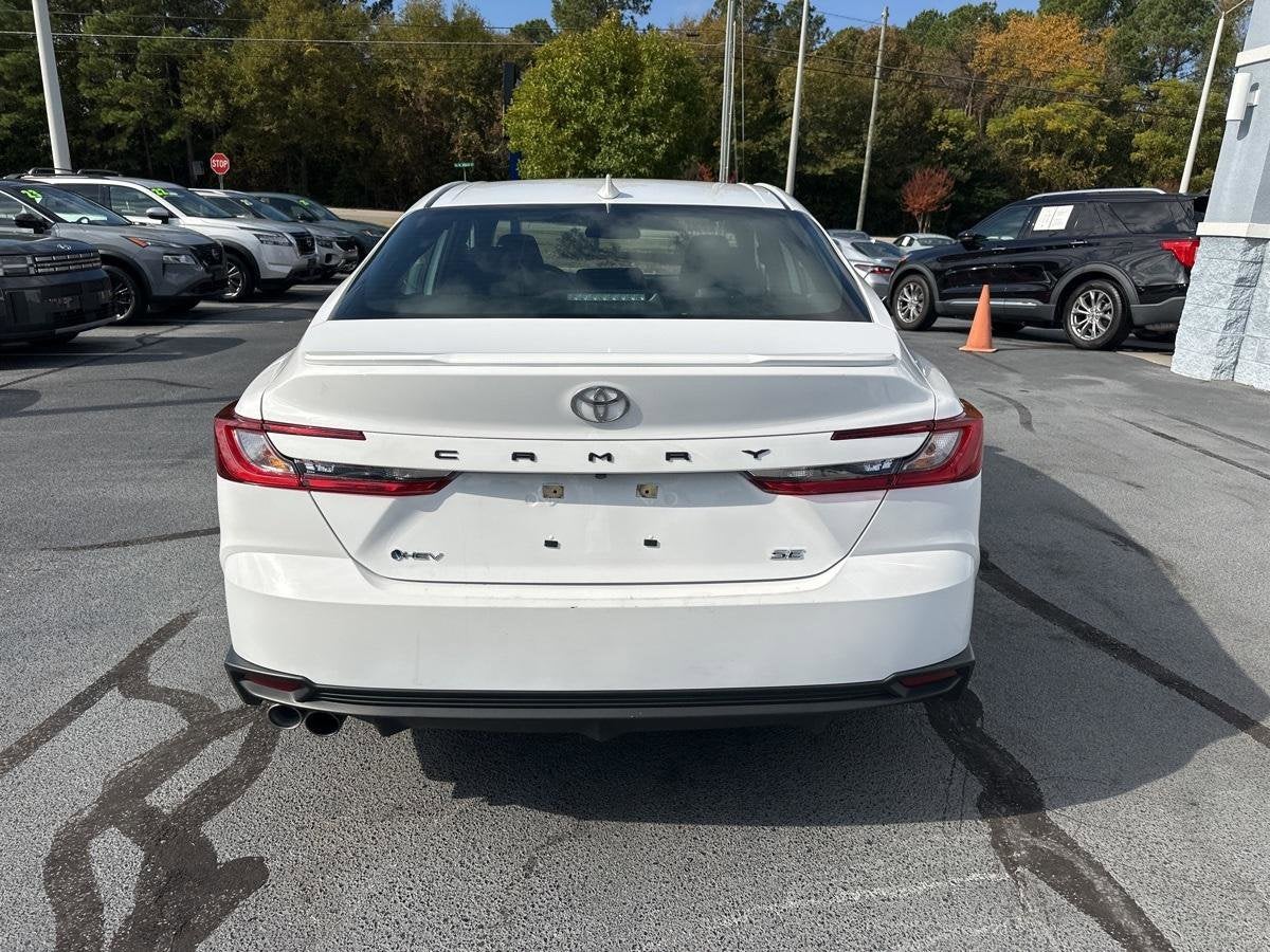 2025 Toyota Camry SE