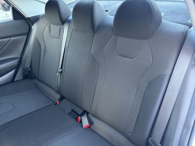 2023 Hyundai Elantra SE