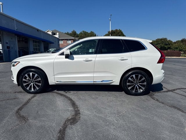 2023 Volvo XC60 Plus Bright Theme