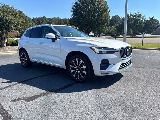 2023 Volvo XC60 Plus Bright Theme